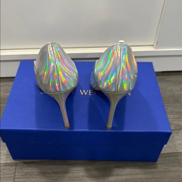 Stuart Weitzman Silver Scalloped Iridescent Patent Heels